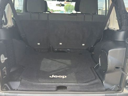 Used 2012 Jeep Wrangler Unlimited Sahara w/ Dual Top Group AWD/4WD image 20