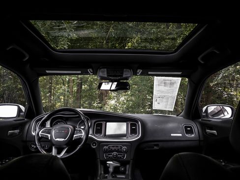 Used 2018 Dodge Charger GT image 52