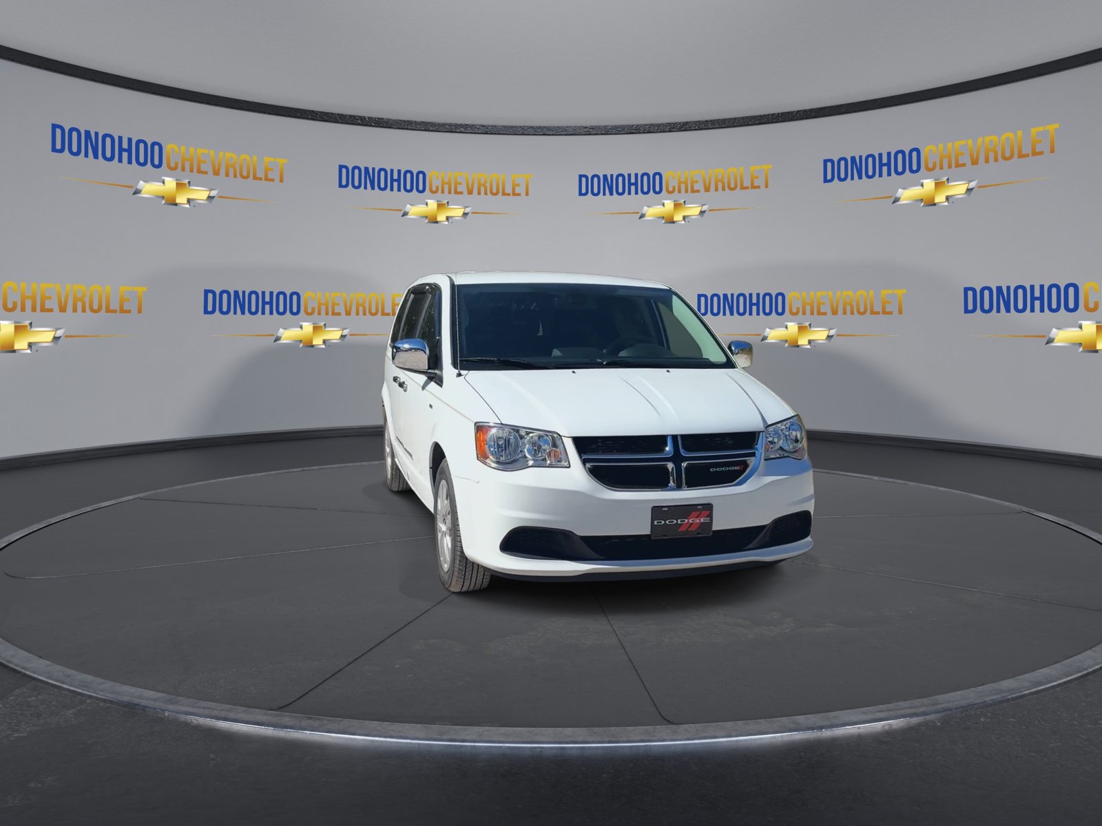 Used 2019 Dodge Grand Caravan SE w/ UConnect Hands-Free Group FWD image 6