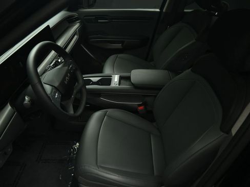 Certified 2026 Kia EV9 Light RWD image 49