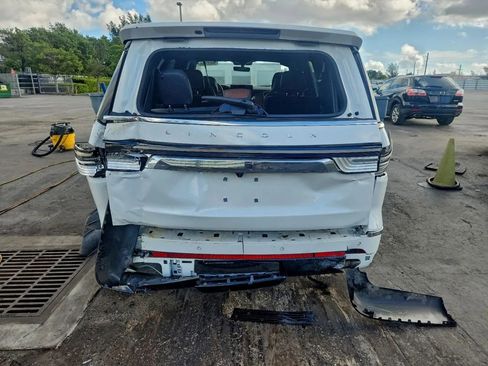 Used 2023 Lincoln Navigator Reserve image 6