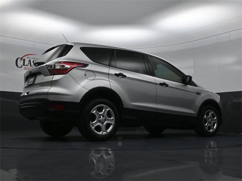 Used 2017 Ford Escape S image 30