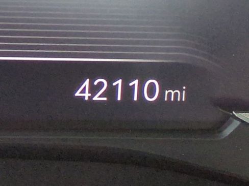 Used 2023 Genesis G70 2.0T w/ Sport Prestige Package image 29