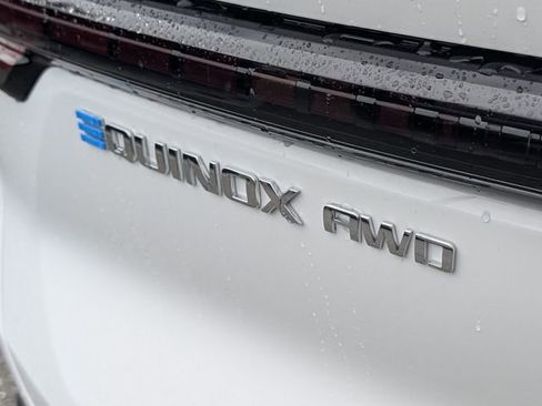 New 2026 Chevrolet Equinox EV LT w/ Comfort Package AWD/4WD image 12