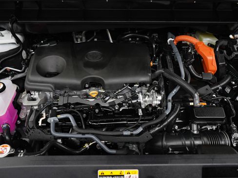 Used 2026 Toyota Highlander Platinum AWD/4WD image 31