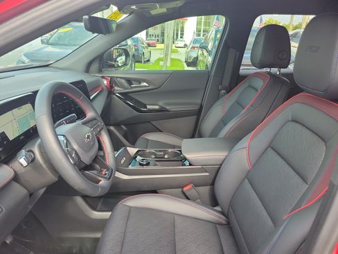 Used 2026 Chevrolet Equinox RS w/ Safety and Technology Package FWD image 24