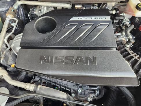 Used 2022 Nissan Rogue SV FWD image 32