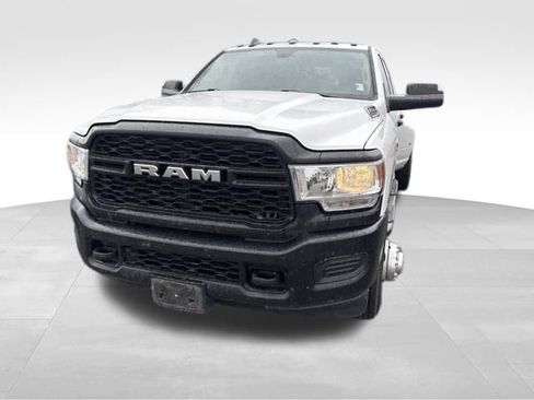 Used 2019 RAM 3500 Tradesman AWD/4WD image 3