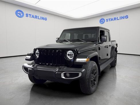 Used 2022 Jeep Gladiator Sport image 16