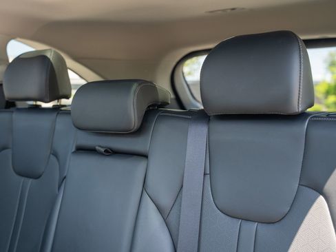 Used 2023 Kia Sorento S w/ Panoramic Sunroof Package FWD image 21