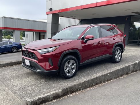 Certified 2024 Toyota RAV4 XLE w/ Convenience Package AWD/4WD image 4
