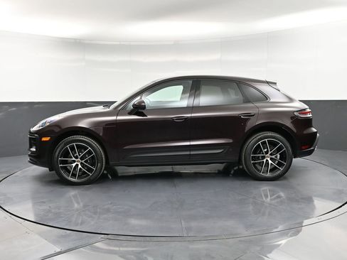 New 2026 Porsche Macan image 2