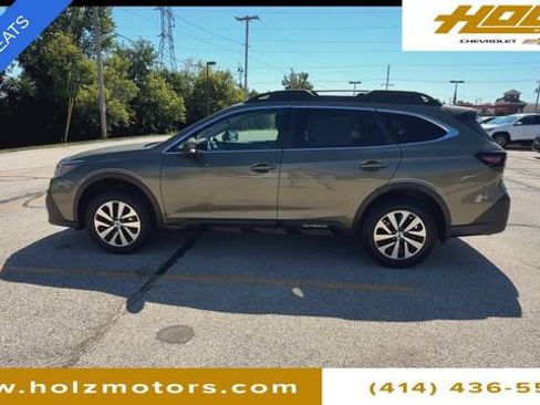 Used 2022 Subaru Outback Premium image 5