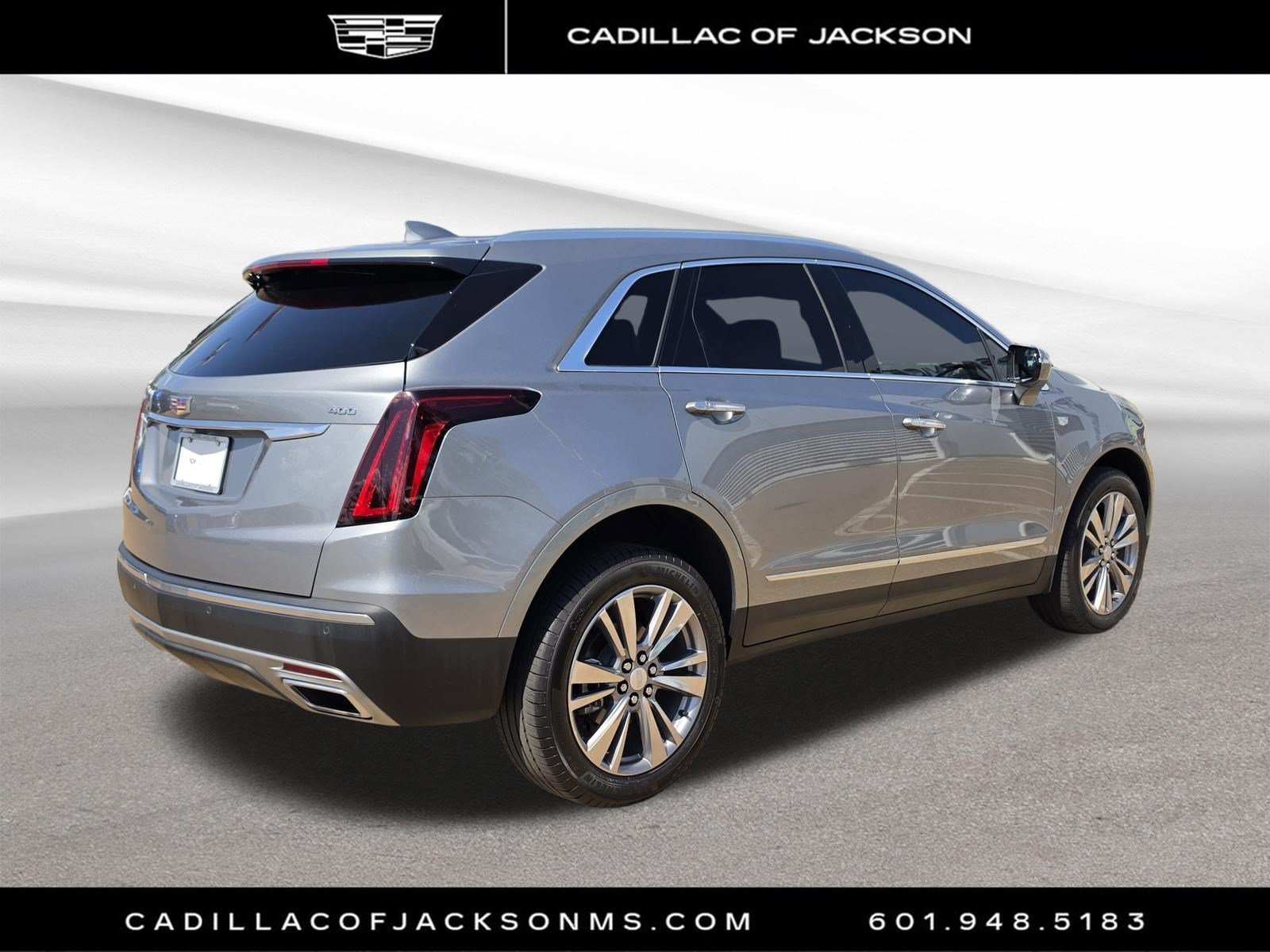 Certified 2025 Cadillac XT5 Premium Luxury FWD image 6