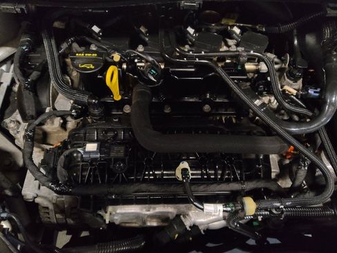 Used 2019 Ford Escape SE image 30