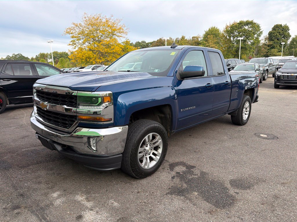 Used 2018 Chevrolet Silverado 1500 LT w/ All Star Edition AWD/4WD image 5