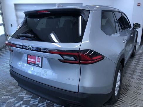 Certified 2025 Toyota Grand Highlander AWD image 36