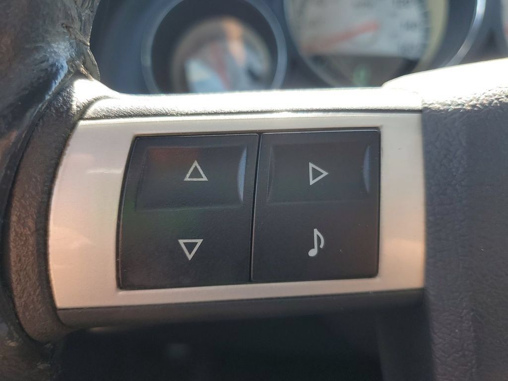 Used 2009 Dodge Challenger R/T RWD image 38