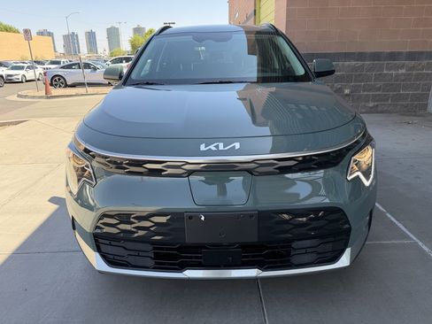 Used 2025 Kia Niro Wind FWD image 10