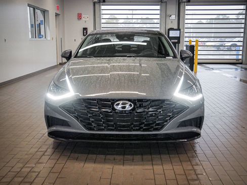 Used 2022 Hyundai Sonata Limited image 3