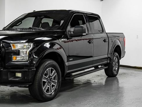Used 2017 Ford F150 XLT w/ Equipment Group 302A Luxury AWD/4WD image 8