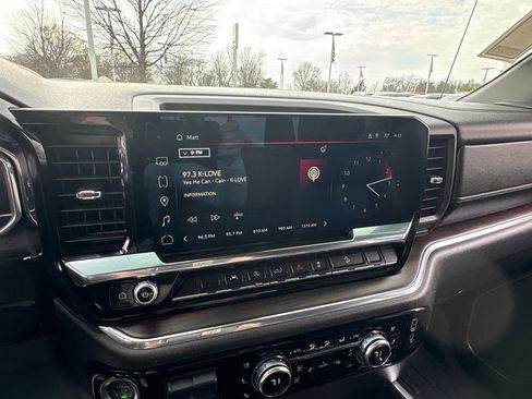 Used 2025 GMC Sierra 1500 SLT w/ SLT Premium Package image 23