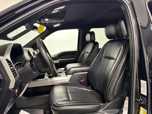 Used 2019 Ford F150 Lariat w/ Equipment Group 502A Luxury AWD/4WD image 23