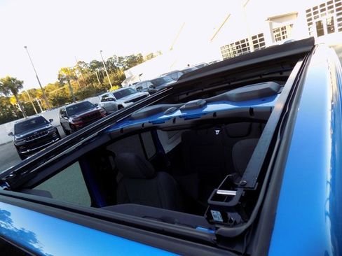 Certified 2025 Jeep Wrangler Sport S image 21