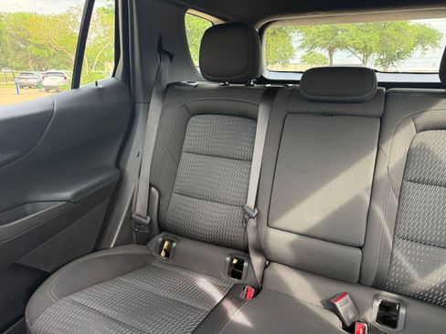 Used 2025 Chevrolet Equinox LT image 41