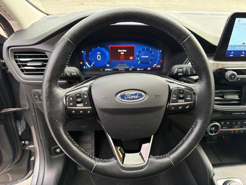 Used 2021 Ford Escape Titanium w/ Class II Trailer Tow Package AWD/4WD image 17