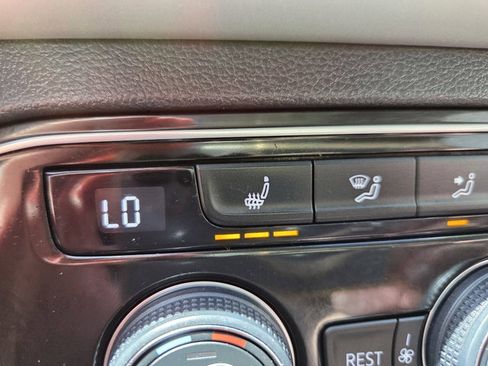 Used 2021 Volkswagen Atlas SEL R-Line AWD/4WD image 27