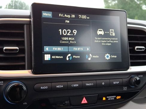 Used 2026 Hyundai Venue SEL FWD image 19
