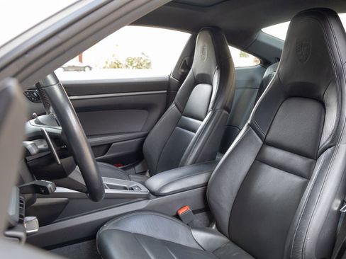 Certified 2020 Porsche 911 Carrera image 5