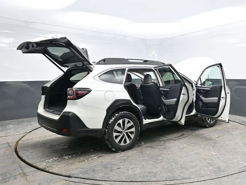 Used 2024 Subaru Outback Premium image 49