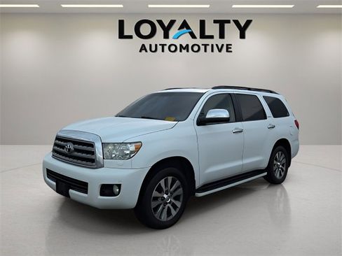 Used 2016 Toyota Sequoia Limited image 1