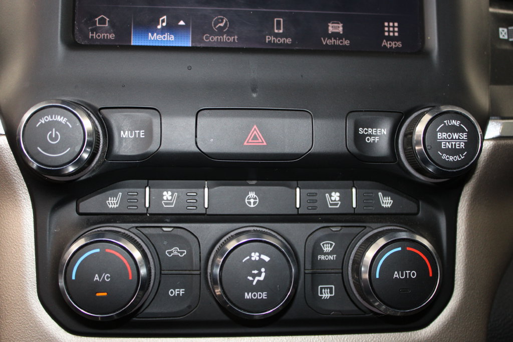 Used 2022 RAM 1500 Laramie AWD/4WD image 32