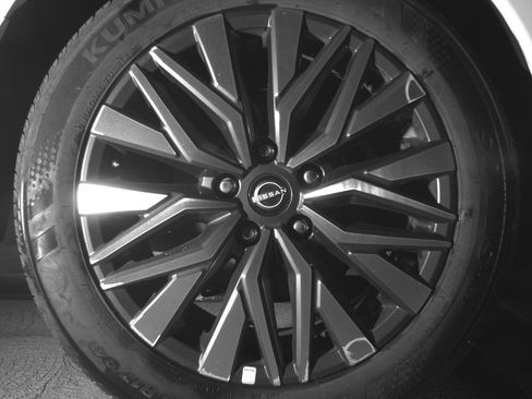 Used 2025 Nissan Altima 2.5 SV image 15