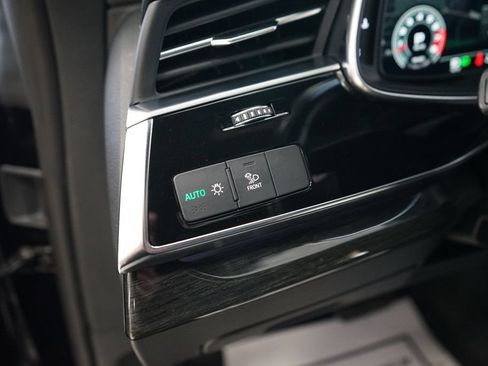 Used 2021 Audi Q8 Premium Plus w/ Premium Plus Package AWD/4WD image 33