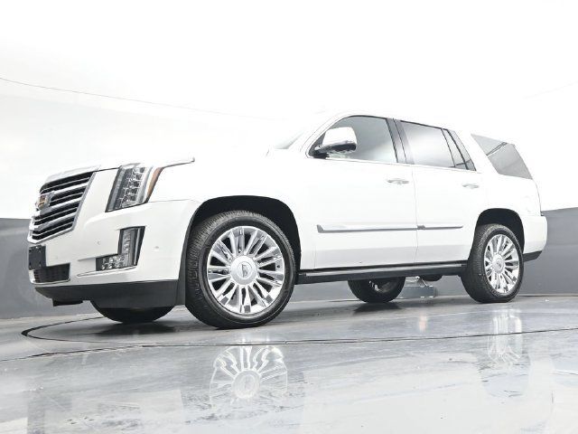 Used 2017 Cadillac Escalade Platinum AWD/4WD image 36