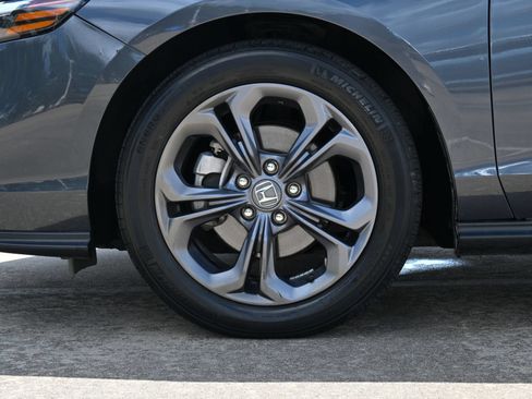 Used 2023 Honda Accord EX image 28