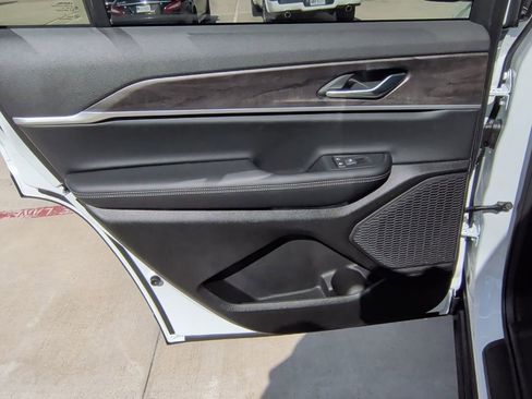 New 2025 Jeep Grand Cherokee L Limited image 43