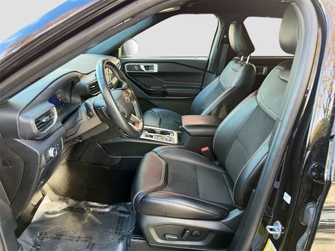 Used 2022 Ford Explorer ST image 20