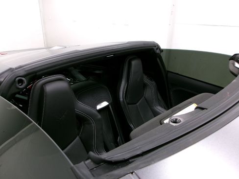 Used 2025 Chevrolet Corvette Stingray Coupe w/ 1LT RWD image 5