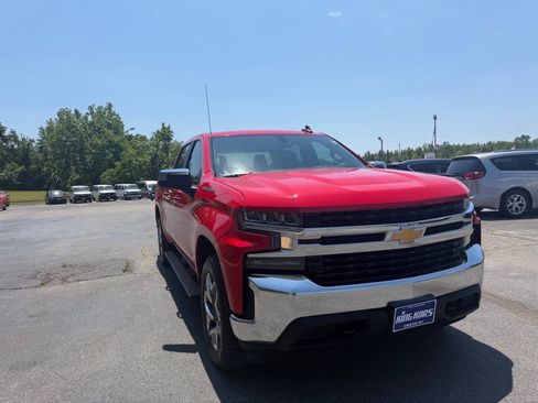 Used 2019 Chevrolet Silverado 1500 LT w/ All-Star Edition AWD/4WD image 4