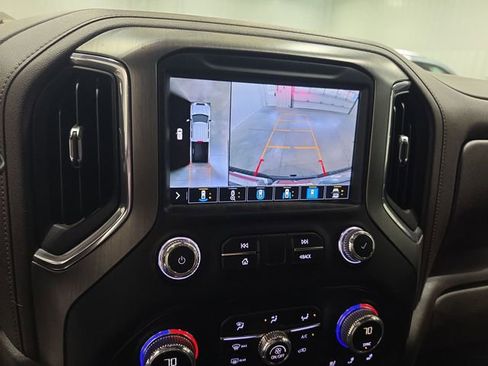 Used 2022 GMC Sierra 3500 Denali w/ Denali Ultimate Package AWD/4WD image 9