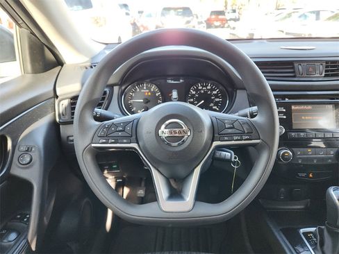 Used 2017 Nissan Rogue S w/ S Appearance Package image 12