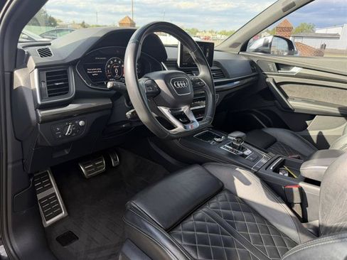 Used 2018 Audi SQ5 Prestige w/ Prestige Package AWD/4WD image 13