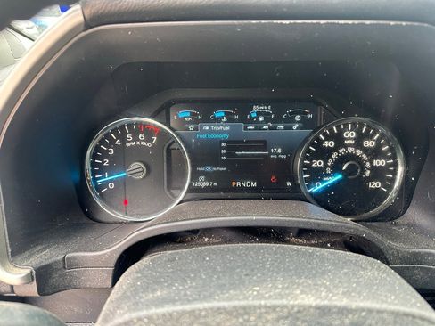 Used 2019 Ford F150 Lariat image 12