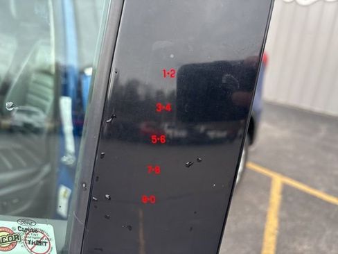 Used 2019 Ford Escape SEL image 23