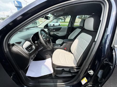 Used 2020 Chevrolet Equinox LS FWD image 15
